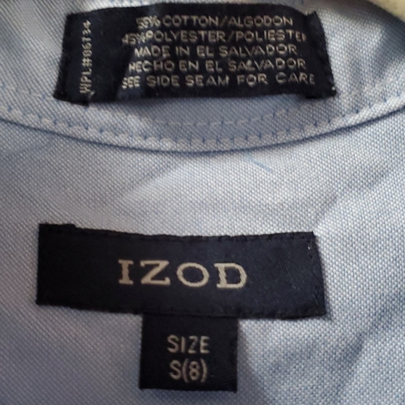 IZOD Button up Blue Shirt. - Picture 4 of 5